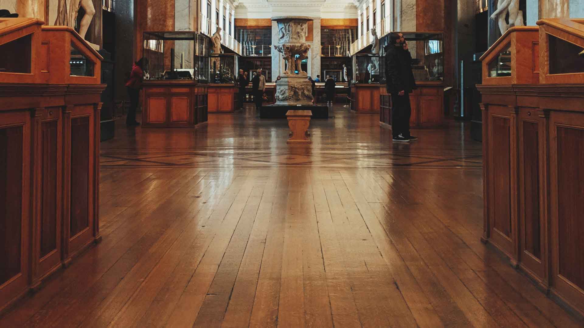 4-Important-Steps-of-Refinishing-Your-Hardwood-Floors-on-contribution-space