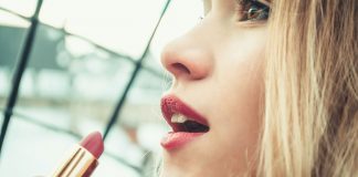 The-Moisturizing-Alternative-of-Lipstick-Is-Lip-Tints-on-contribution