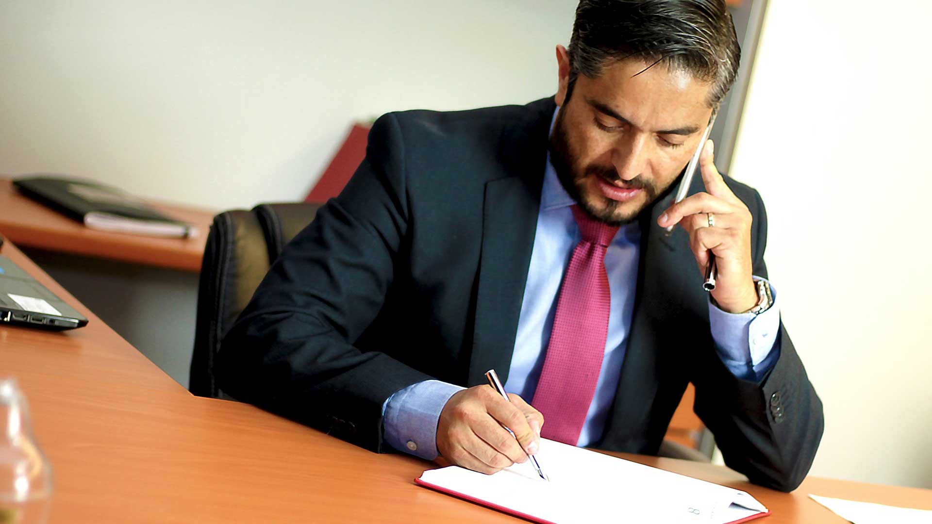 Is-it-Necessary-to-Hire-an-Attorney-to-Manage-a-Trust-on-contribution-space