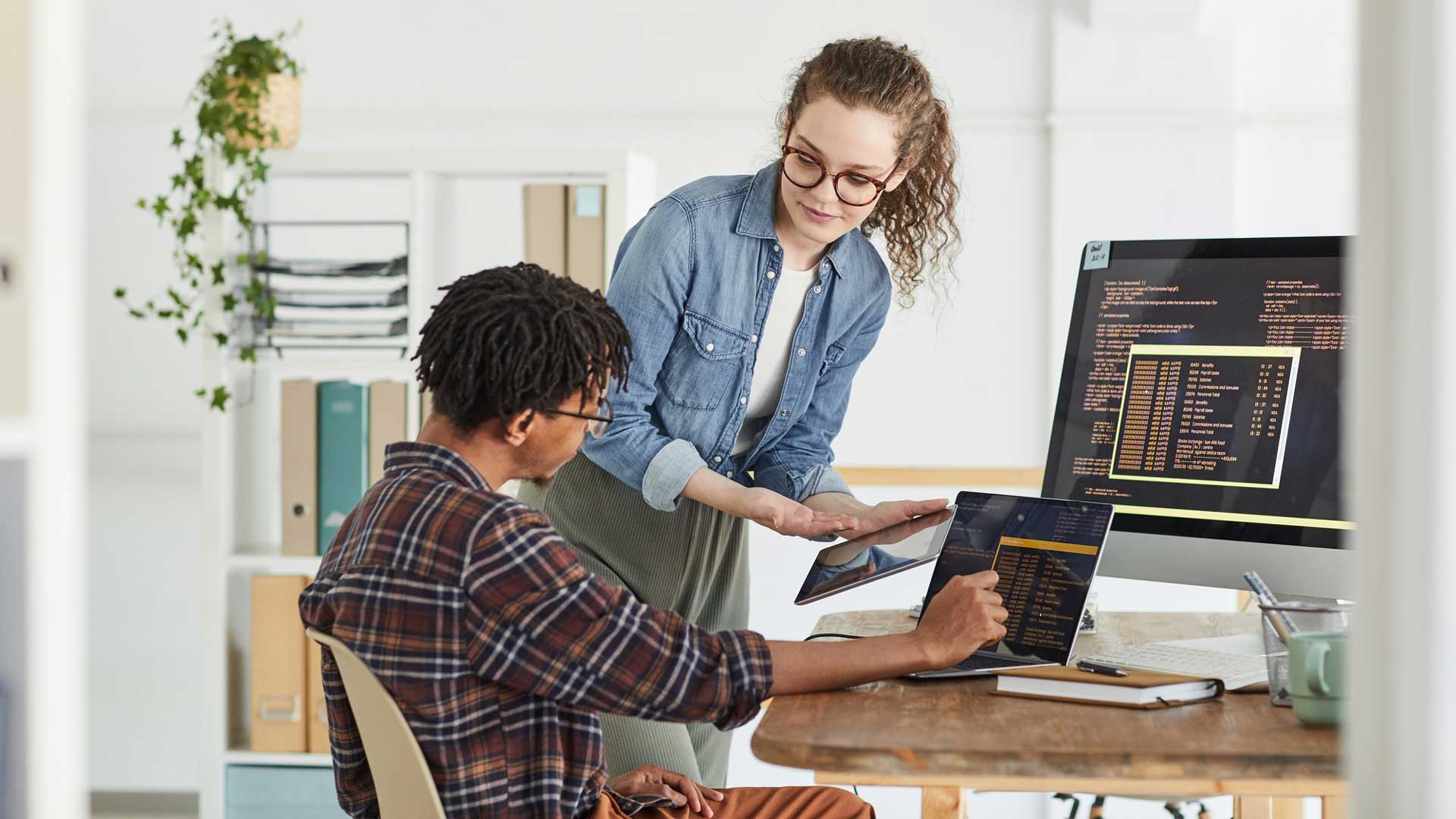 3-Factors-To-Consider-To-Choose-The-Best-Custom-Web-Design-Company-on-contribution