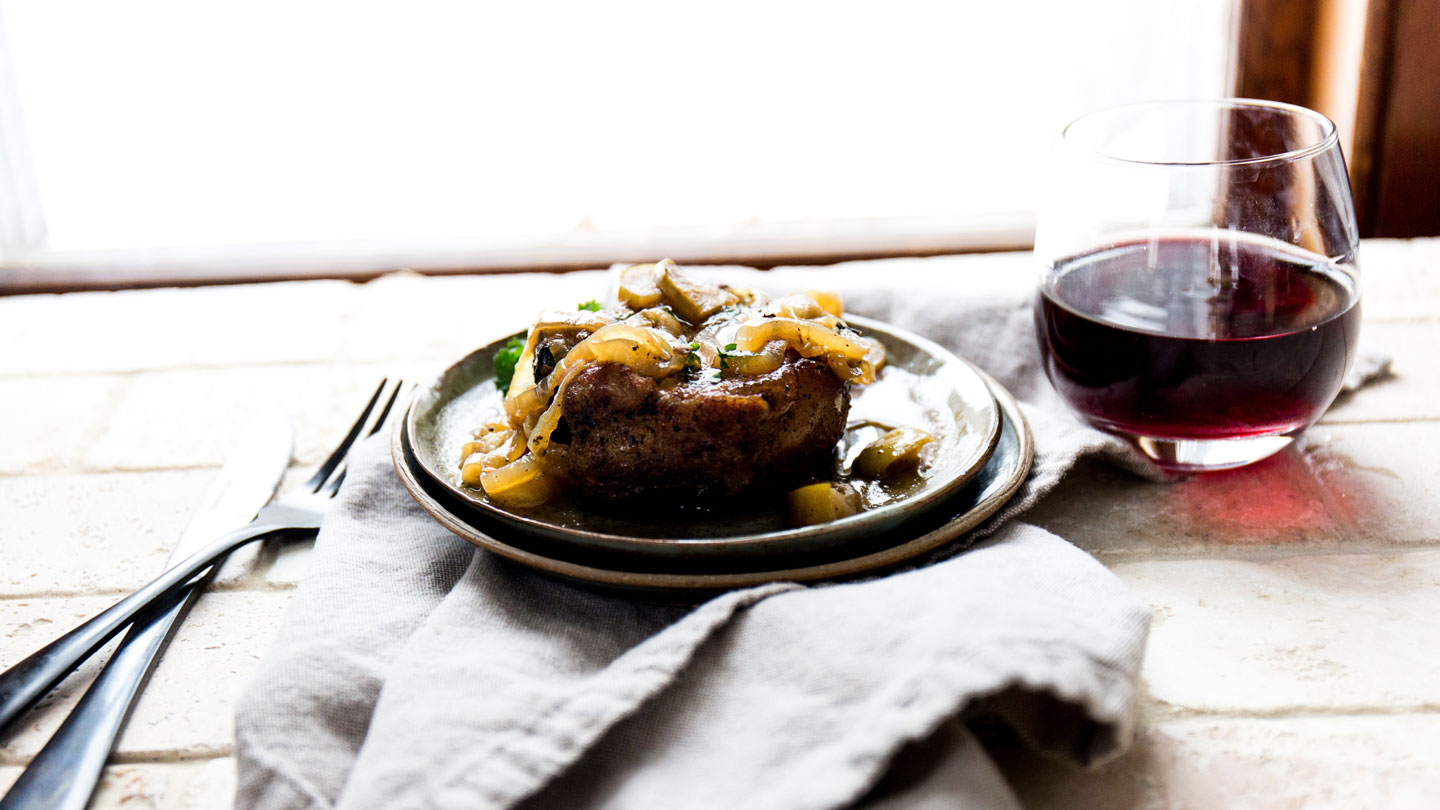 Pairings-of-Fair-Food-&-Wine-Are-Worth-Trying-on-contribution